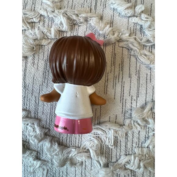 Fisher-Price Little People Mia with Pink White Tope Bunny Pattern 2019 - Picture 2 of 4